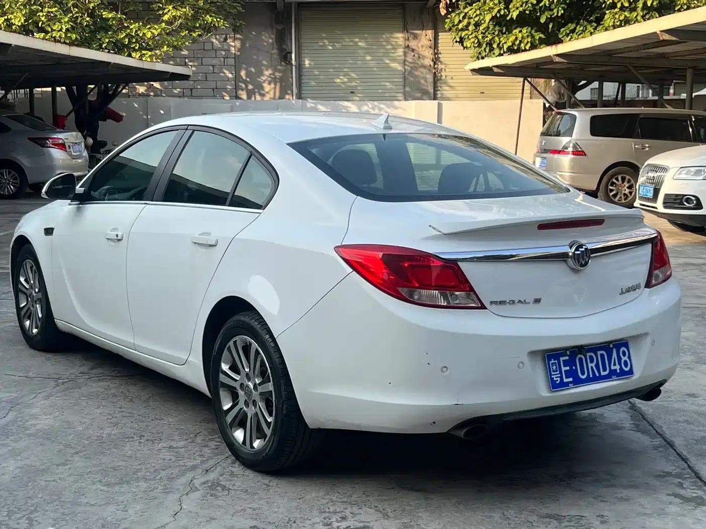 Buick Regal 2012 1.6T Manual Elite Sport Edition — миниатюра 6