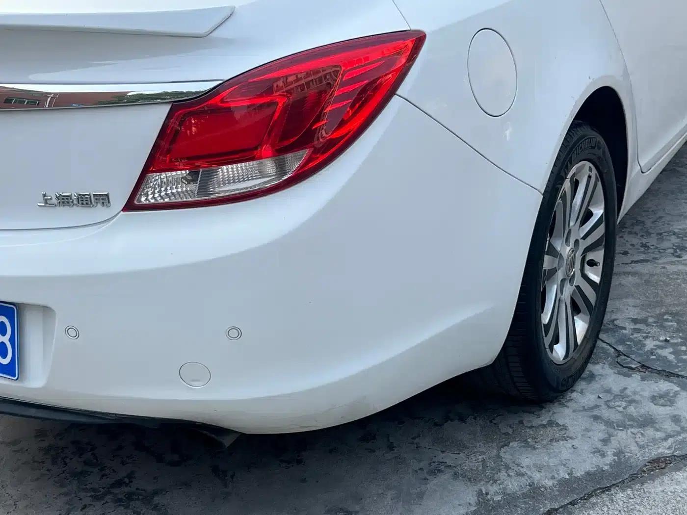 Buick Regal 2012 1.6T Manual Elite Sport Edition — миниатюра 10