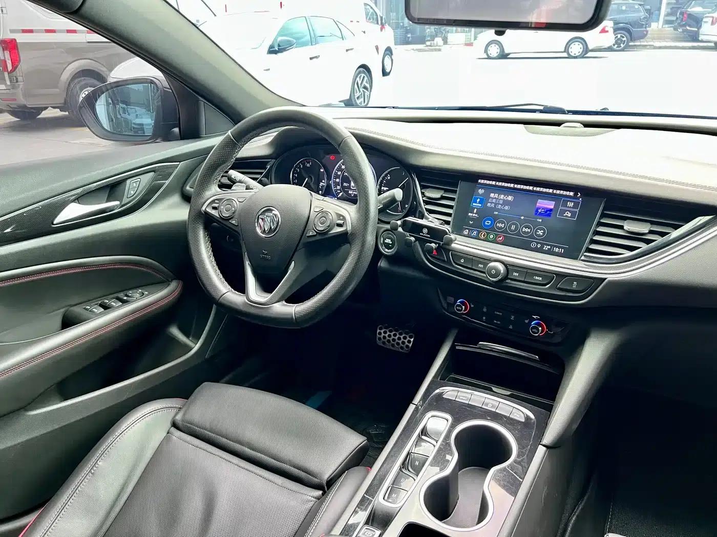 Buick Regal 2021 GS 28T Elite — миниатюра 13