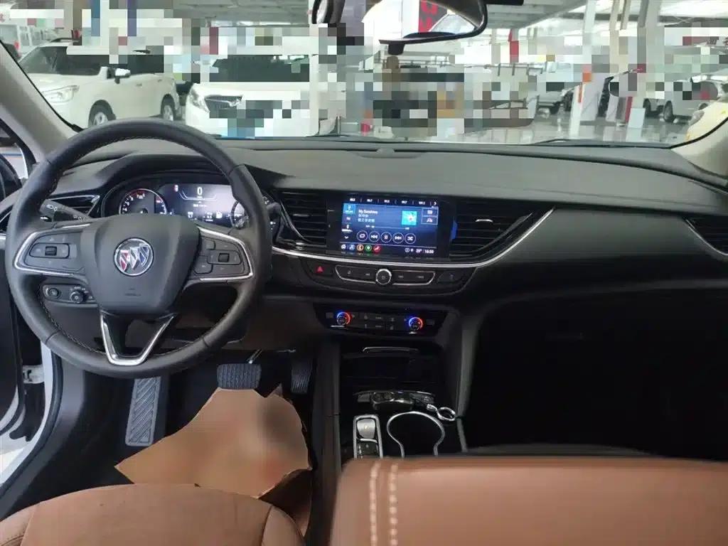 Buick Regal 2020 552T Luxury Edition — миниатюра 10