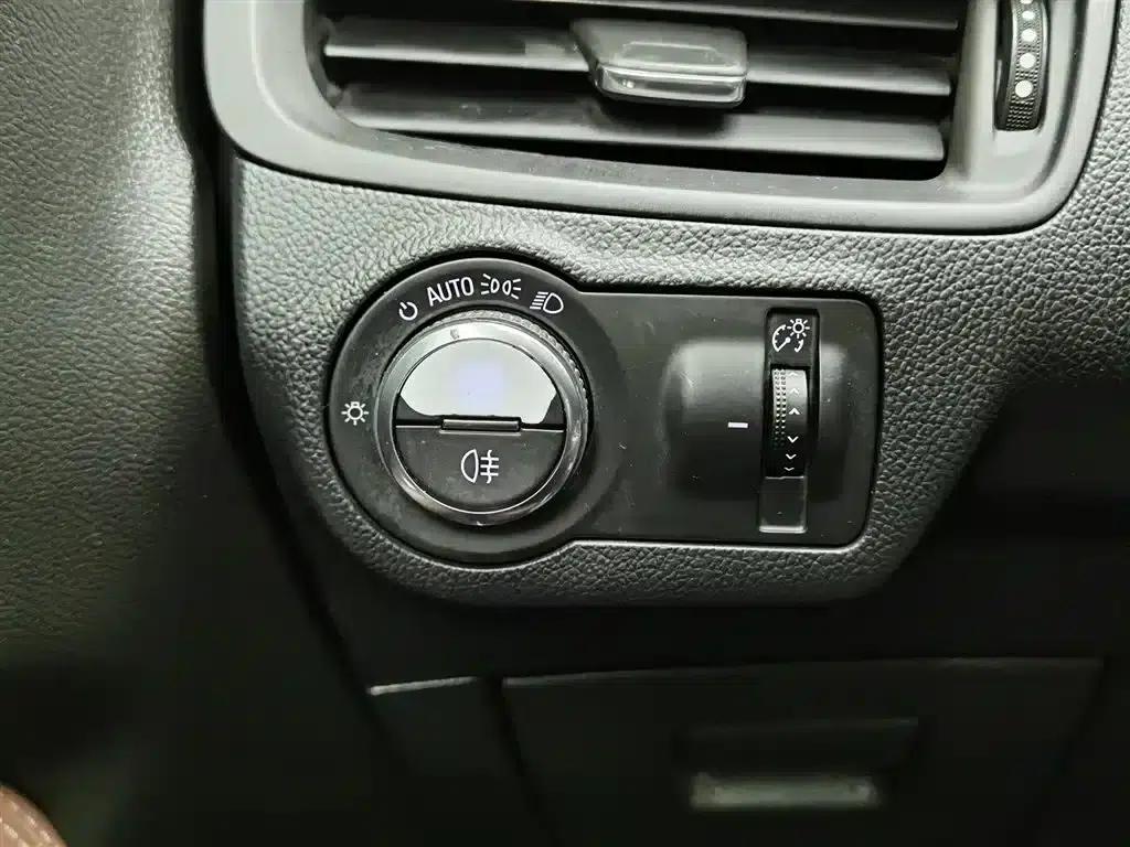 2016 Buick Envision Plus 28T AWD Elite — миниатюра 21
