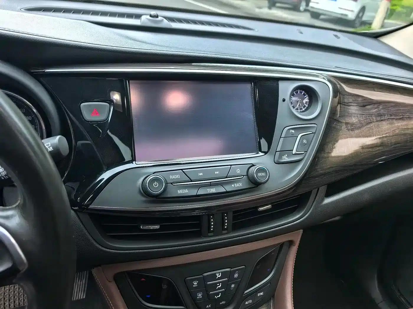 2017 Buick Envision Plus 20T 2WD Luxury — миниатюра 13
