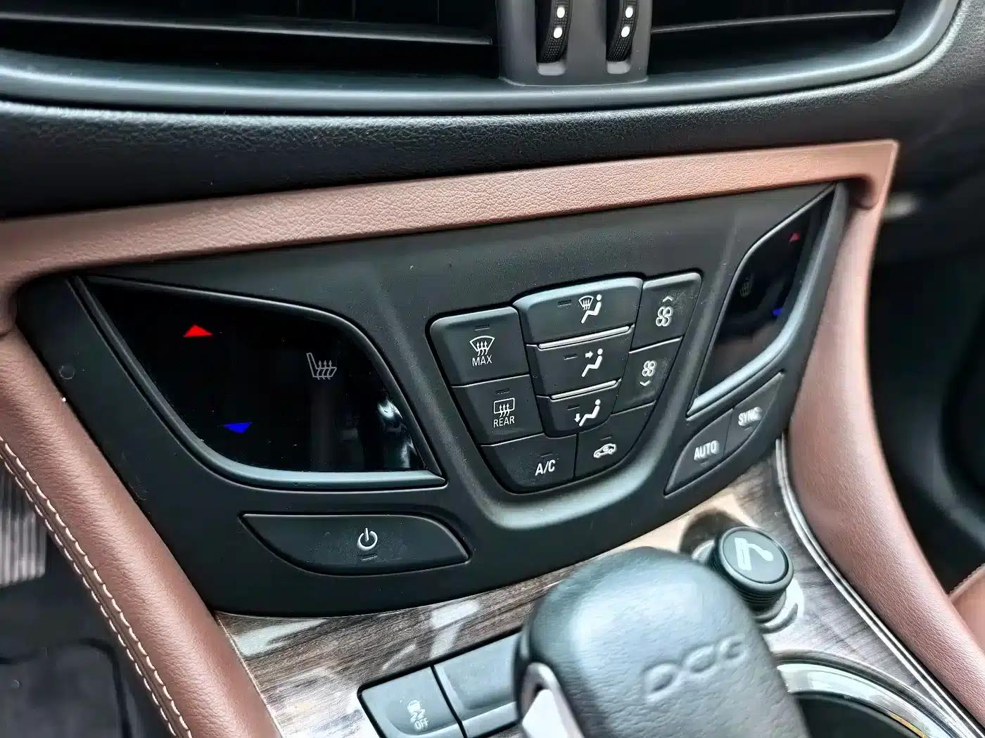 2017 Buick Envision Plus 20T 2WD Luxury — миниатюра 14