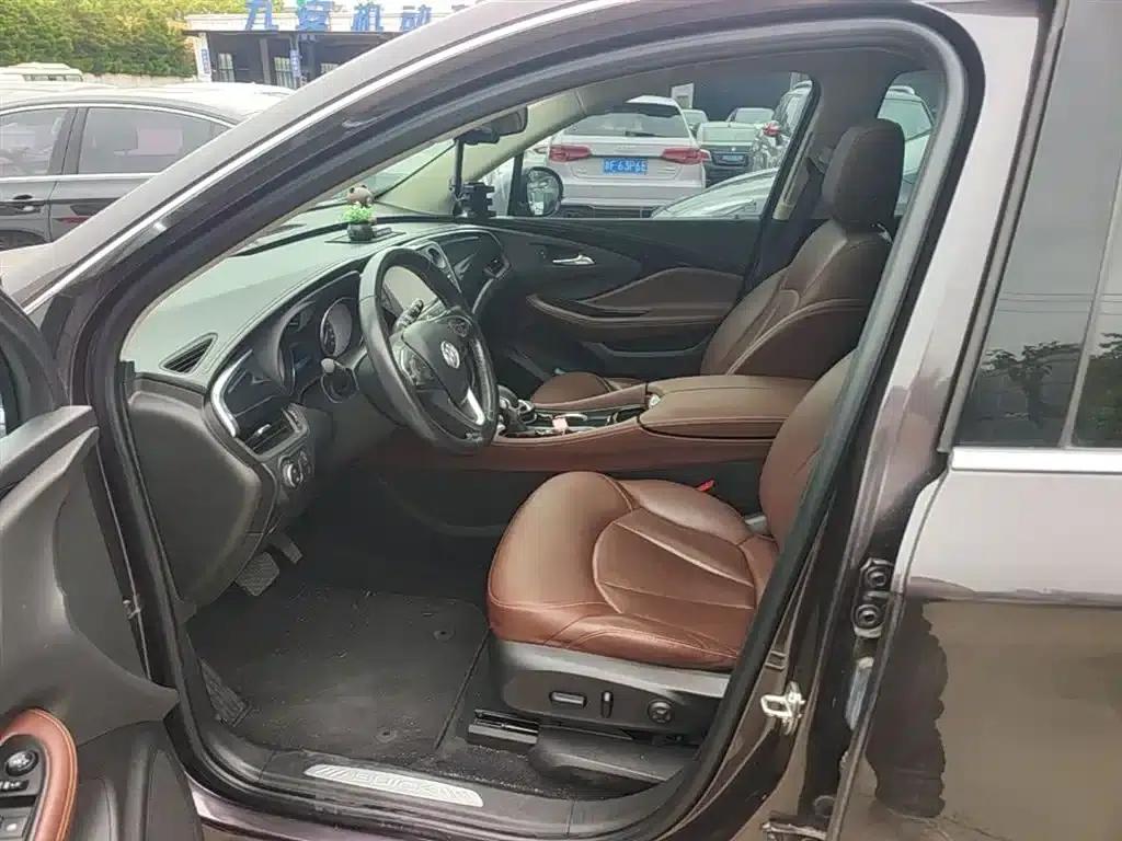 2018 Buick Envision Plus 20T 2WD Luxury — миниатюра 14