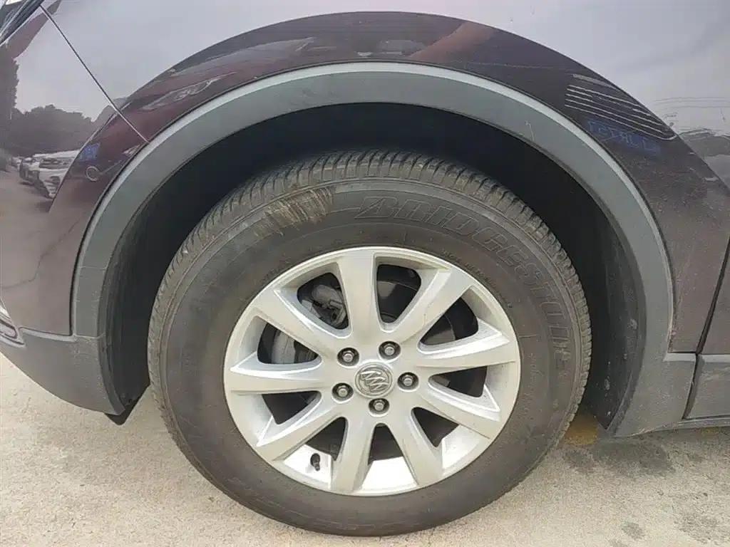 2018 Buick Envision Plus 20T 2WD Luxury — миниатюра 22