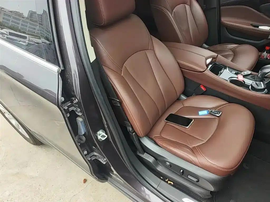 2018 Buick Envision Plus 20T 2WD Luxury — миниатюра 24