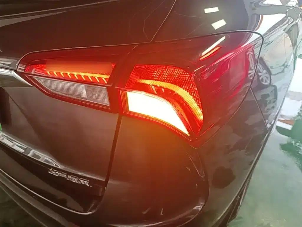 Envision Plus 2018 20T 2WD Elite — миниатюра 8