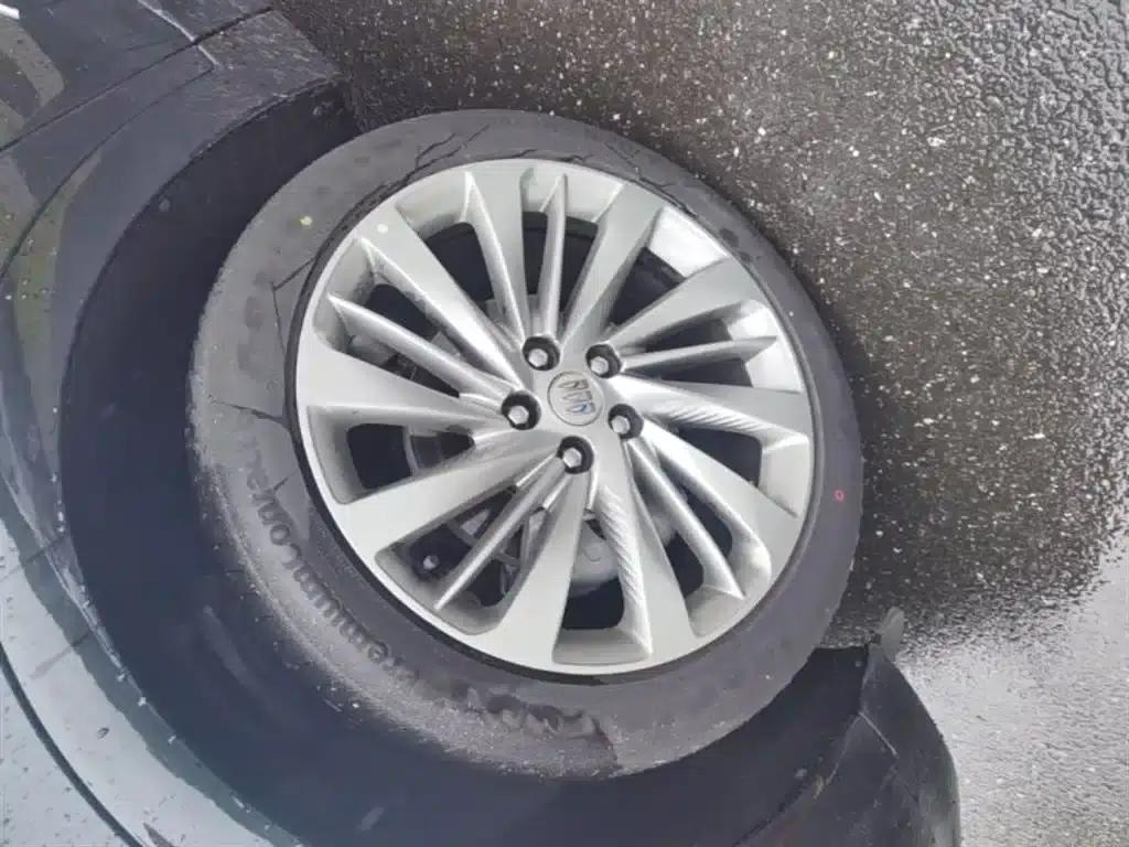 2026 Buick Envision Plus Avenir All-Wheel Drive — миниатюра 23