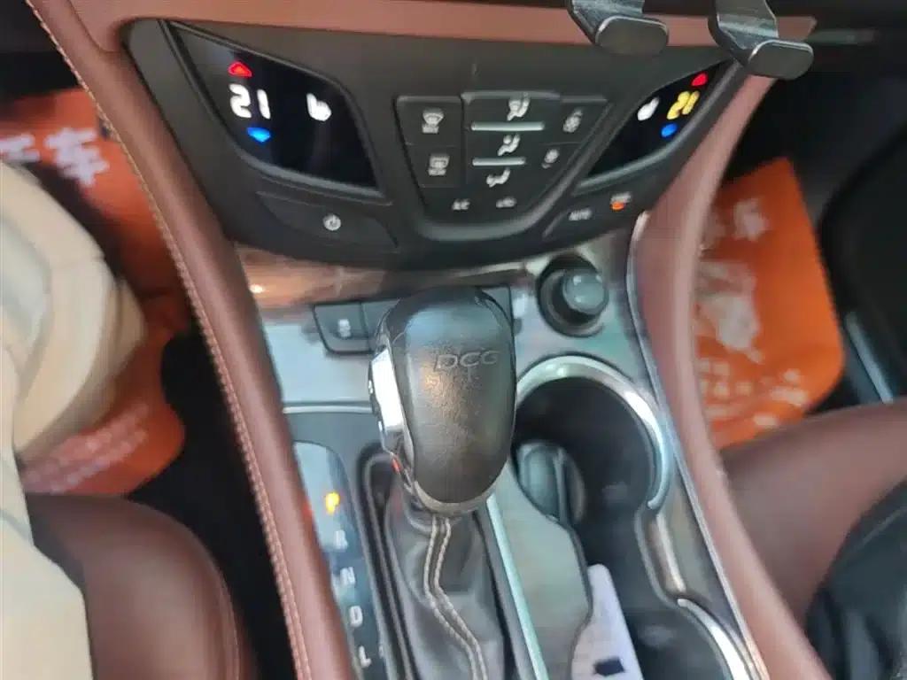 2017 Buick Envision Plus 20T 2WD Luxury — миниатюра 10