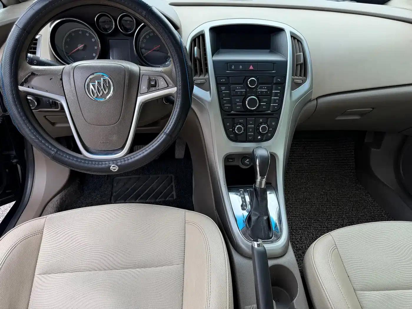 Buick Excelle GT 1.6L Automatic Fashion Edition 2012 — миниатюра 4