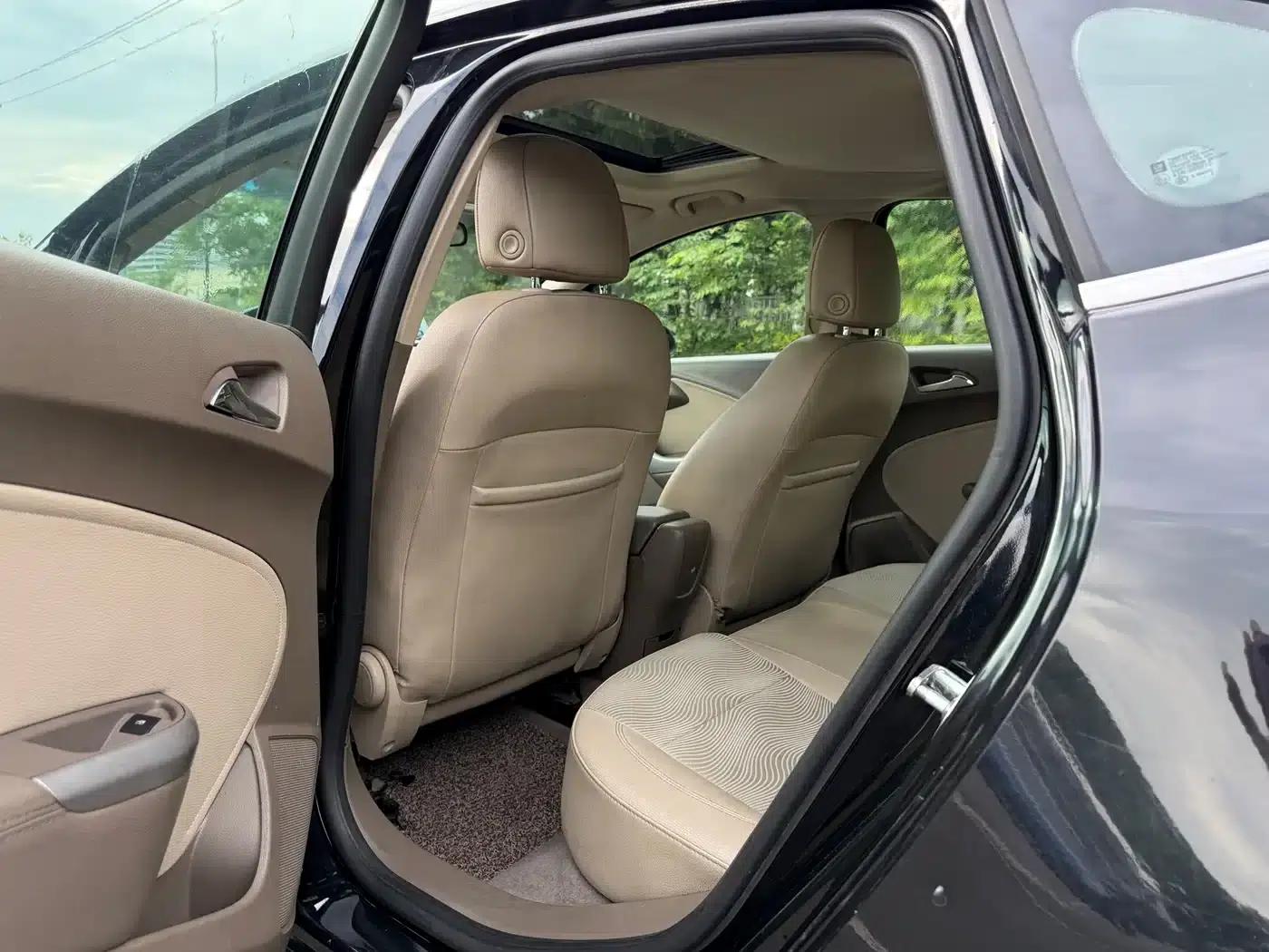 Buick Excelle GT 1.6L Automatic Fashion Edition 2012 — миниатюра 6