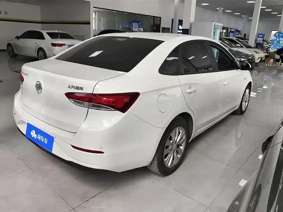 Buick Excelle 2021 Facelift Classic 1.5L Automatic Elite — миниатюра 3