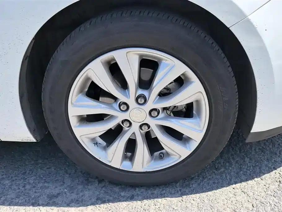 Buick Excelle 2021 Facelift Classic 1.5L Automatic Elite — миниатюра 6