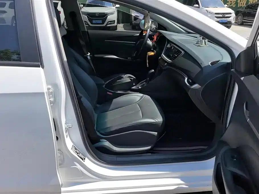 Buick Excelle 2021 Facelift Classic 1.5L Automatic Elite — миниатюра 8