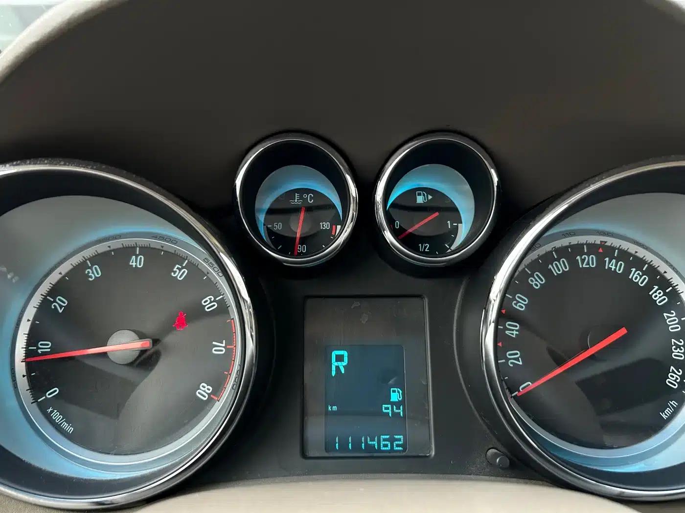 Buick Excelle GT 1.6L Automatic Fashion Edition 2013 — миниатюра 7