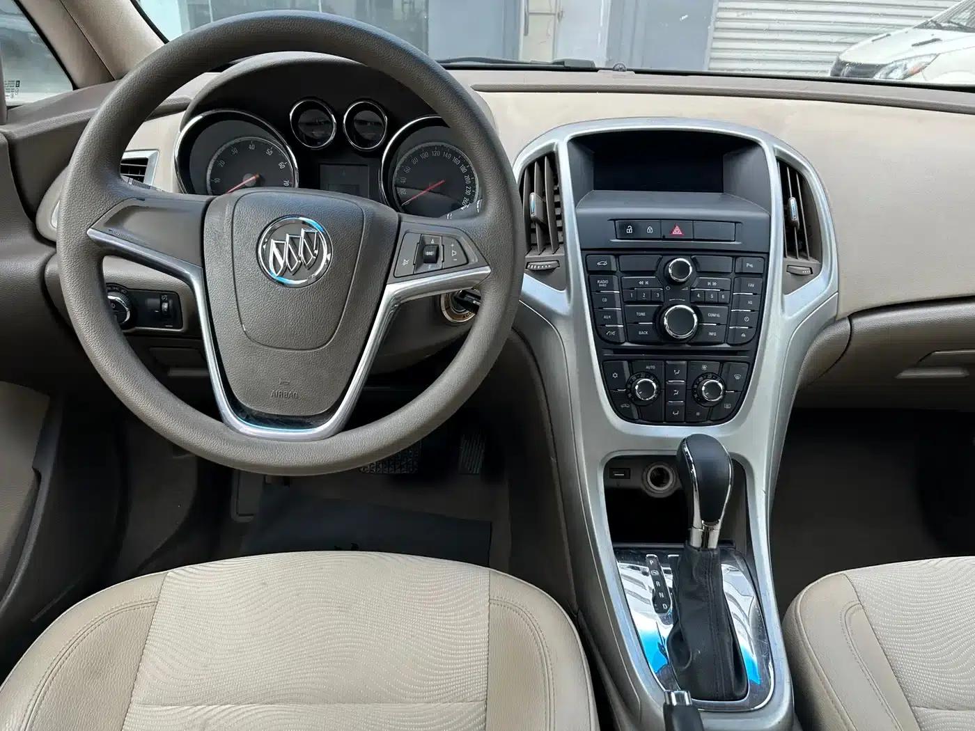 Buick Excelle GT 1.6L Automatic Fashion Edition 2013 — миниатюра 8