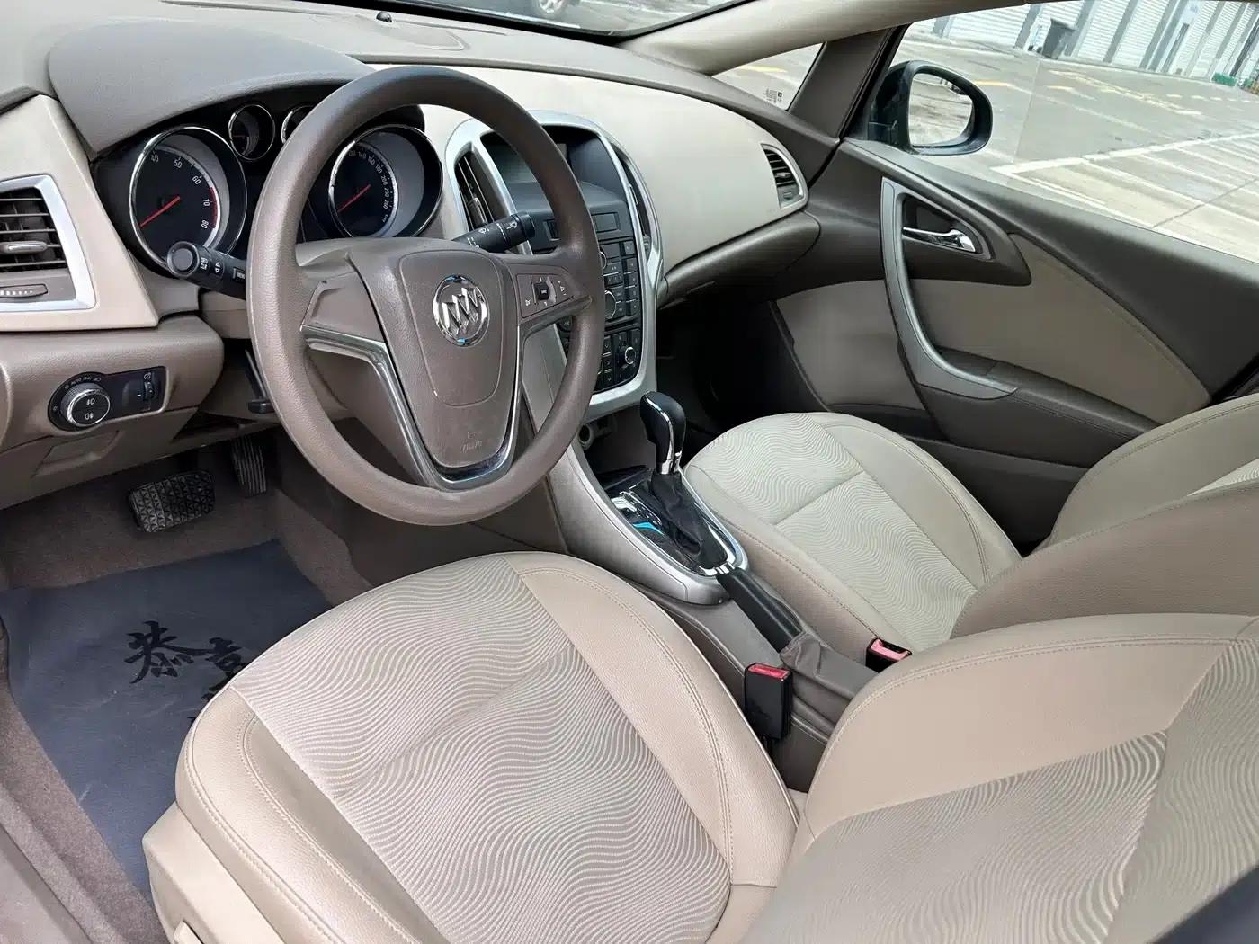 Buick Excelle GT 1.6L Automatic Fashion Edition 2013 — миниатюра 9