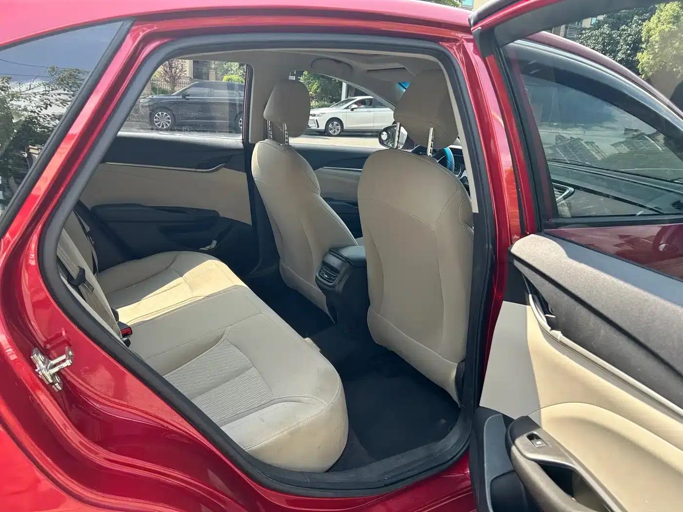 Buick Excelle 2015 15N Automatic Elite — миниатюра 11