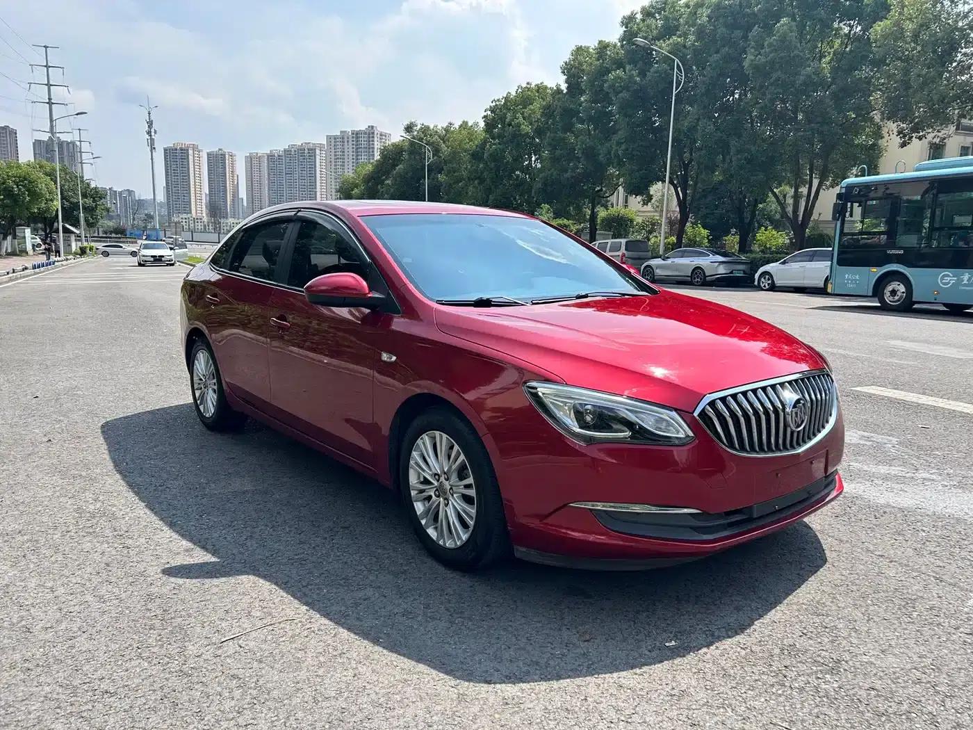 Buick Excelle 2015 15N Automatic Elite — миниатюра 3
