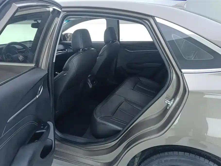 Buick Excelle 2017 15N Automatic Luxury — миниатюра 11