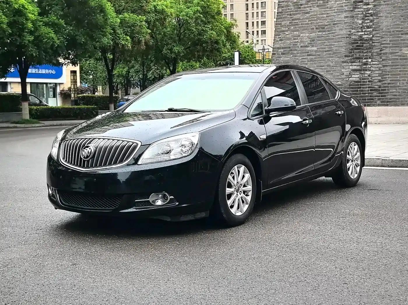 Buick Excelle GT 1.6L Manual Entry-Level Edition (2013) — миниатюра 1