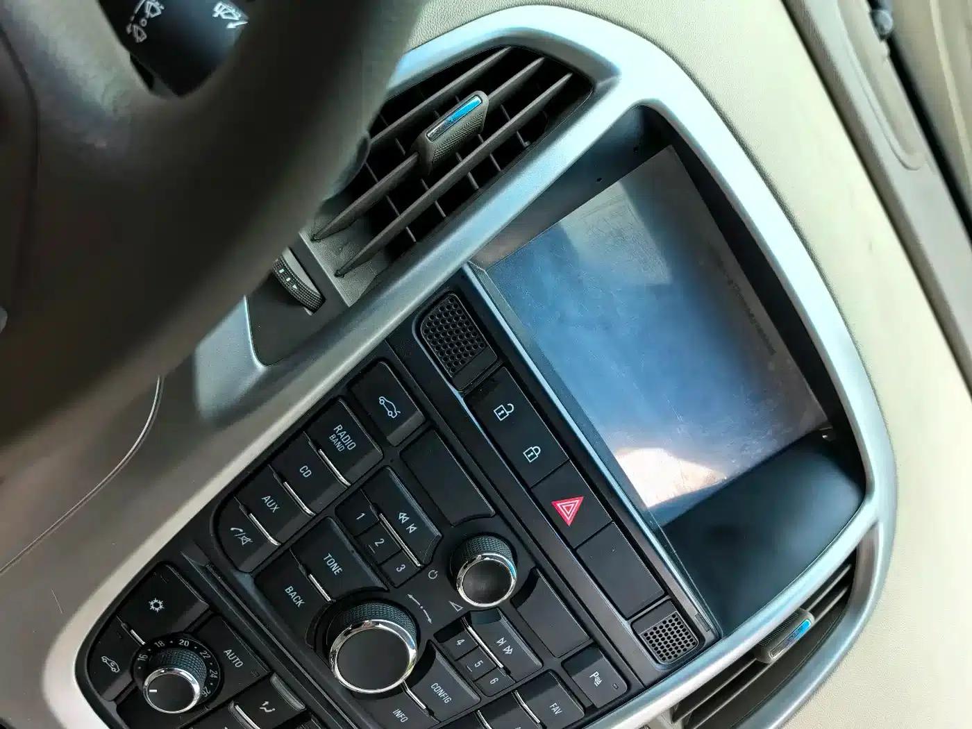 Buick Excelle GT 1.6L Manual Entry-Level Edition (2013) — миниатюра 14