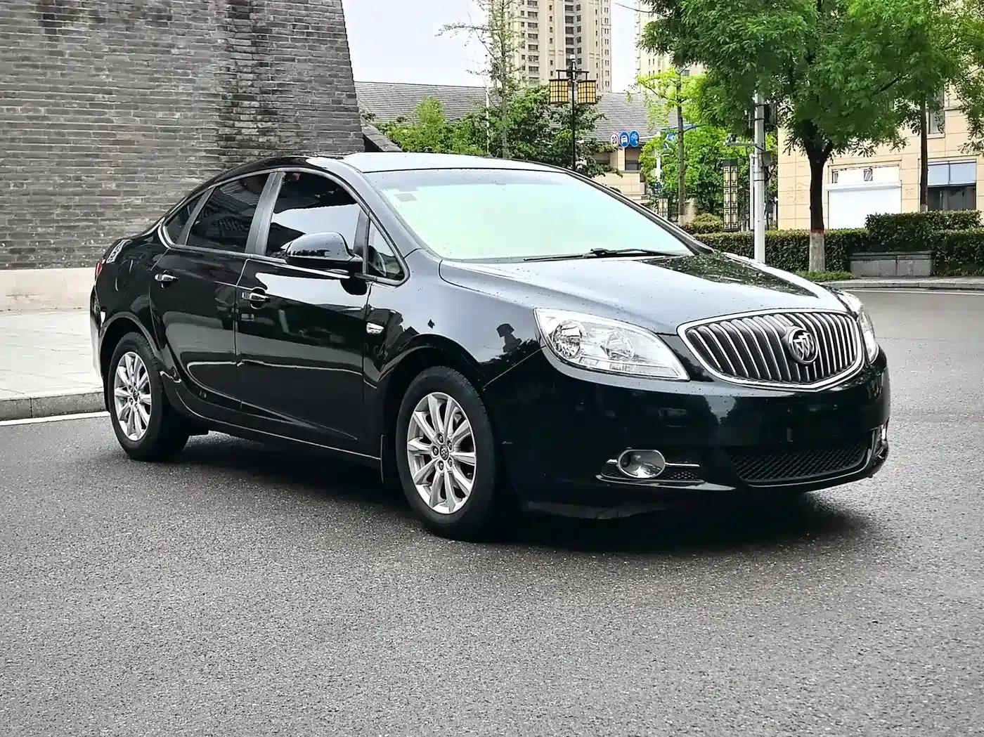 Buick Excelle GT 1.6L Manual Entry-Level Edition (2013) — миниатюра 3