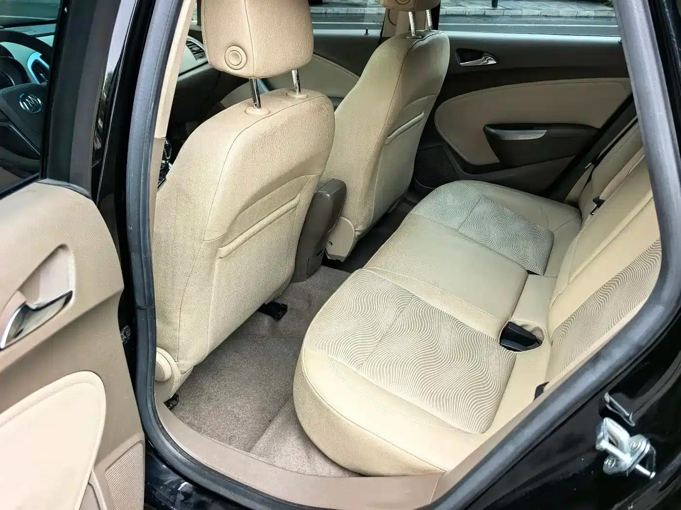 Buick Excelle GT 1.6L Manual Entry-Level Edition (2013) — миниатюра 8