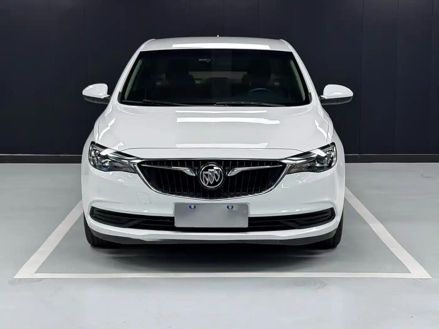 Buick Excelle 2018 15T Dual-Clutch Entry-Level Model (National V Emission Standard) — миниатюра 2