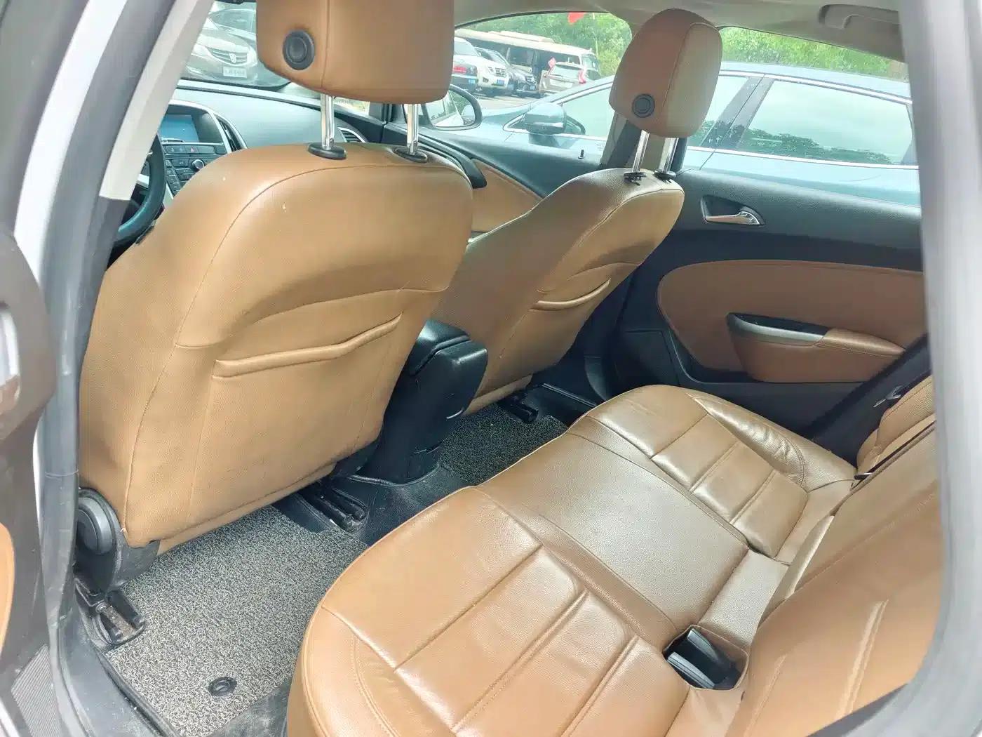 Buick Excelle GT 1.6T Automatic Fashion Sport Edition 2013 — миниатюра 7