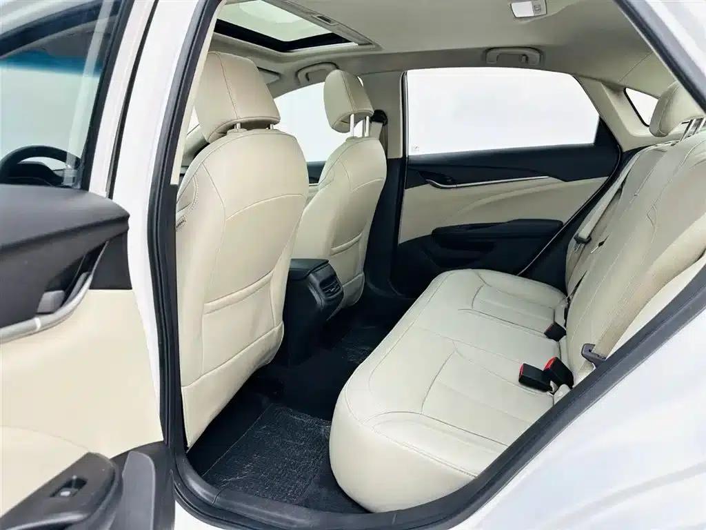 Buick Excelle 2019 15T Dual-Clutch Connected Elite Model (China VI Emission Standard) — миниатюра 15