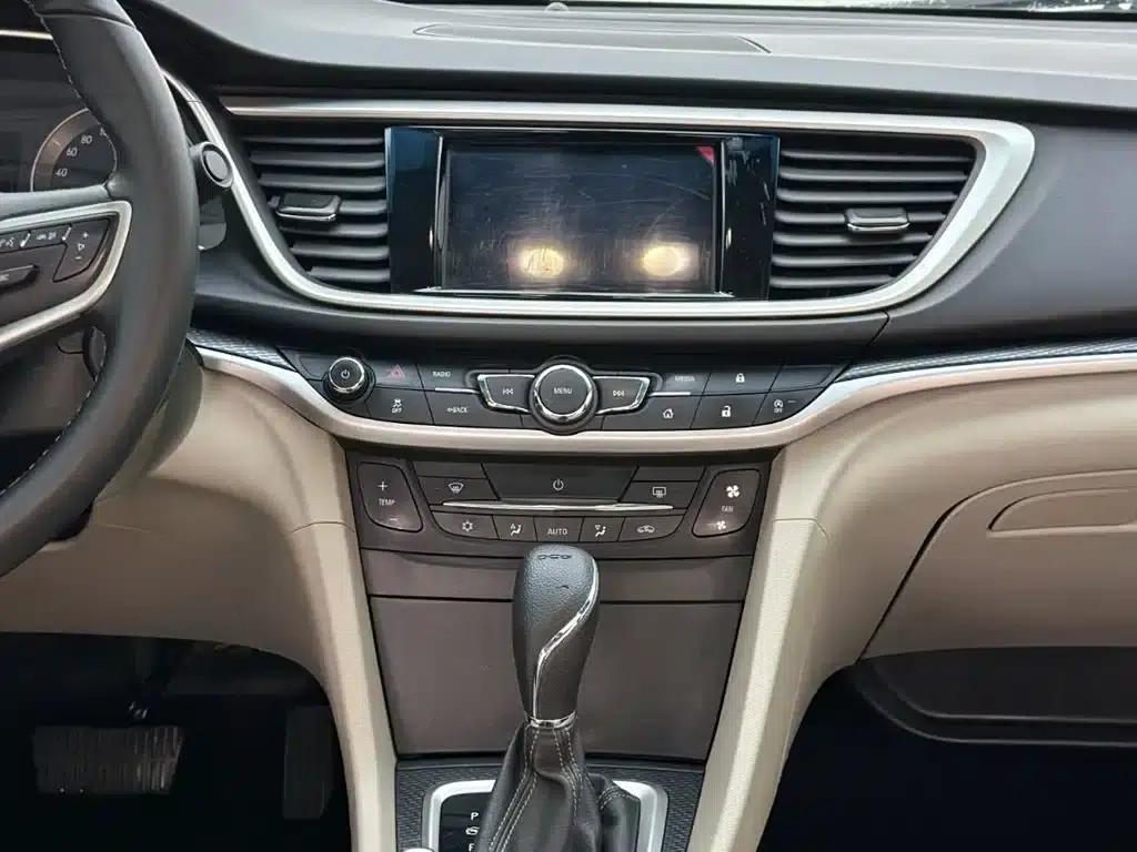 Buick Excelle 2019 15T Dual-Clutch Connected Elite Model (China VI Emission Standard) — миниатюра 19