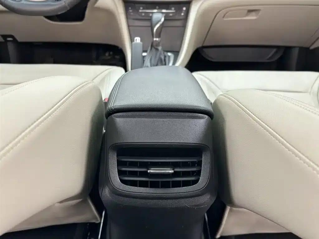 Buick Excelle 2019 15T Dual-Clutch Connected Elite Model (China VI Emission Standard) — миниатюра 21