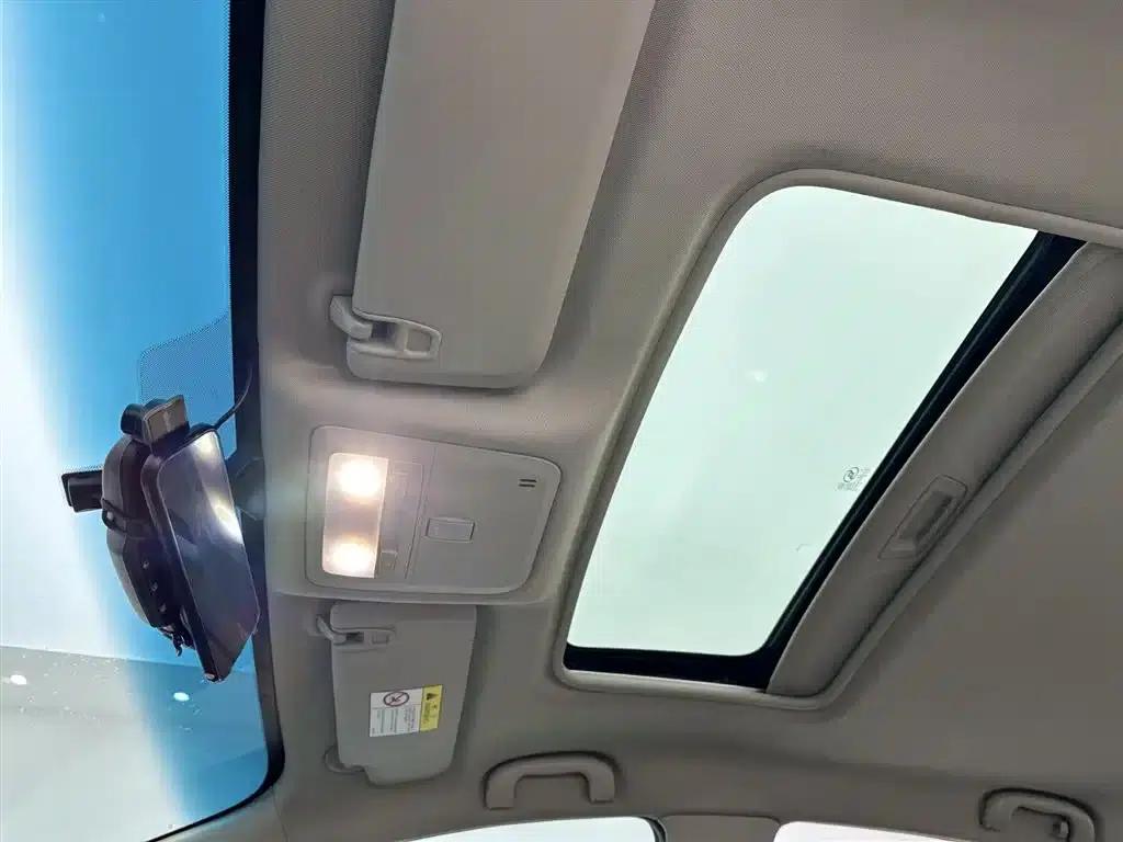 Buick Excelle 2019 15T Dual-Clutch Connected Elite Model (China VI Emission Standard) — миниатюра 23