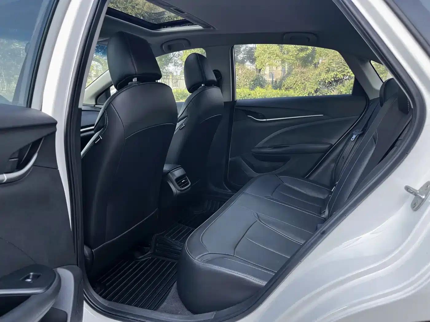 Buick Excelle 2021 Facelift 1.3T Automatic Mild Hybrid Elite — миниатюра 11