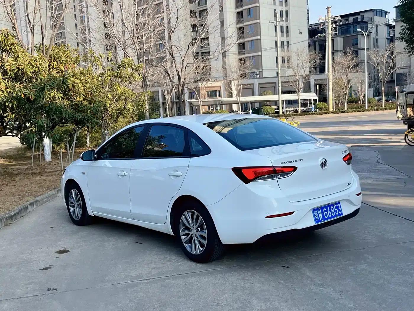 Buick Excelle 2021 Facelift 1.3T Automatic Mild Hybrid Elite — миниатюра 4
