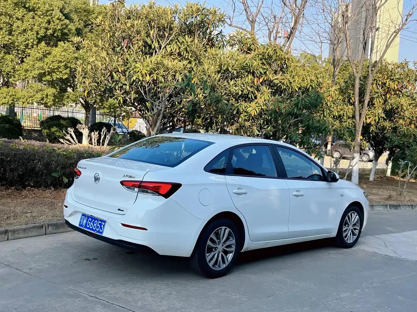 Buick Excelle 2021 Facelift 1.3T Automatic Mild Hybrid Elite — миниатюра 6