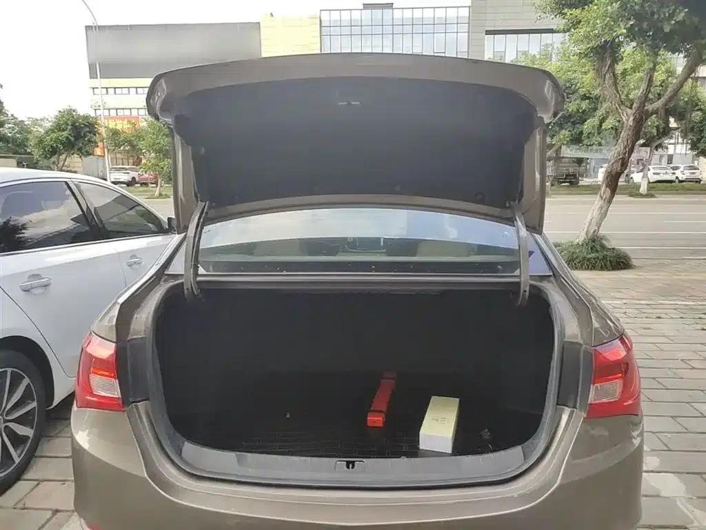 Buick Excelle 2016 15N Manual Entry-level — миниатюра 19