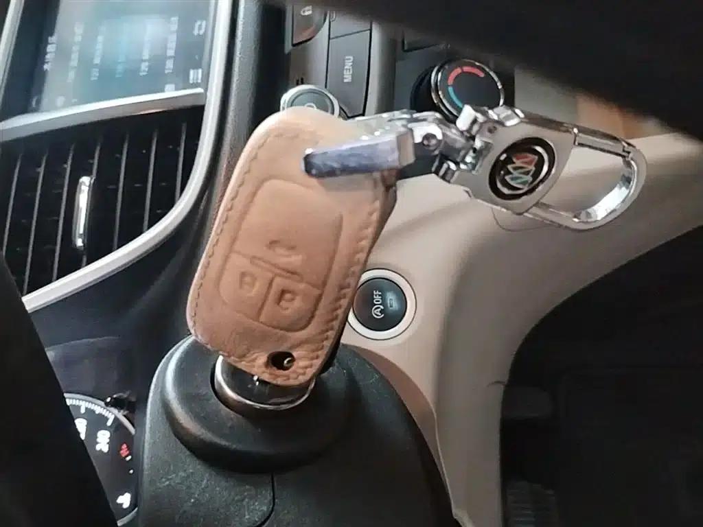 Buick Excelle 2017 15N Automatic Entry-Level Model — миниатюра 9