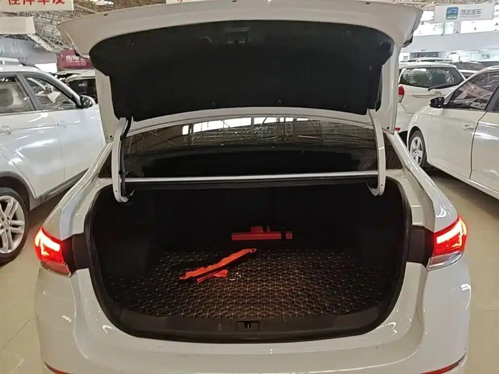 Buick Excelle 2019 18T Automatic Connected Elite (China VI Emission Standard) — миниатюра 19