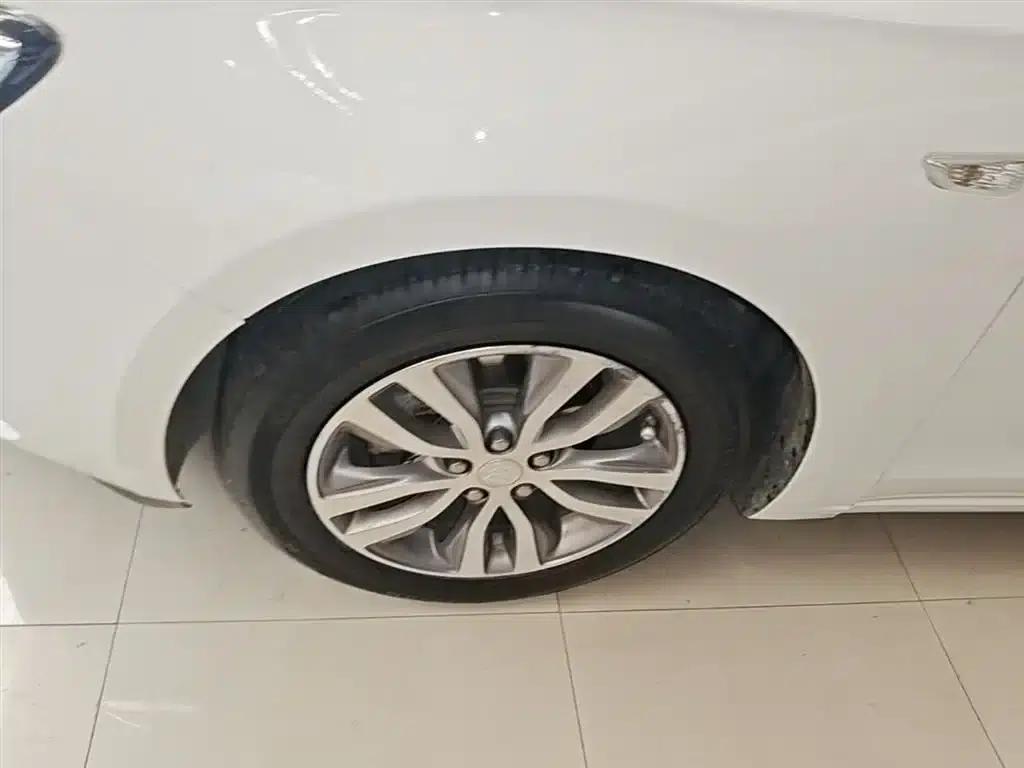 Buick Excelle 2019 18T Automatic Connected Elite (China VI Emission Standard) — миниатюра 23