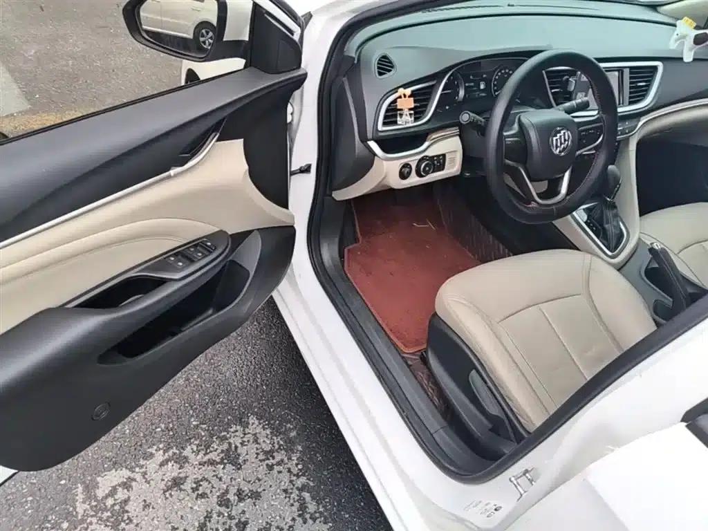 Buick Excelle 2017 15N Automatic Luxury — миниатюра 16