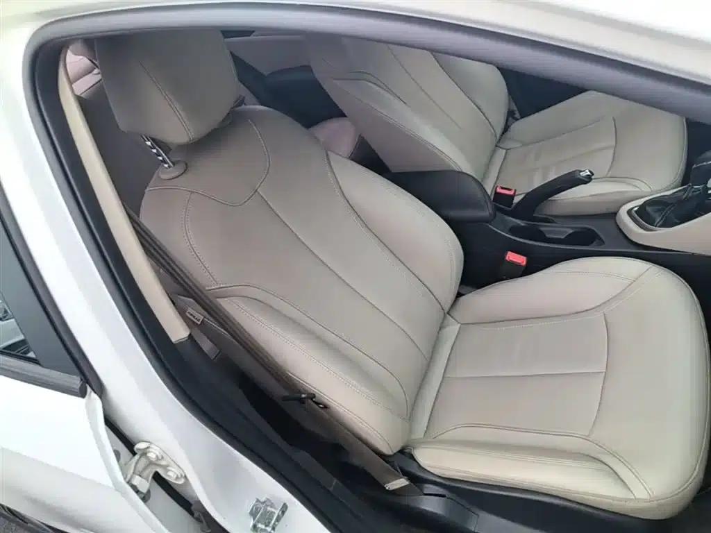 Buick Excelle 2017 15N Automatic Luxury — миниатюра 25