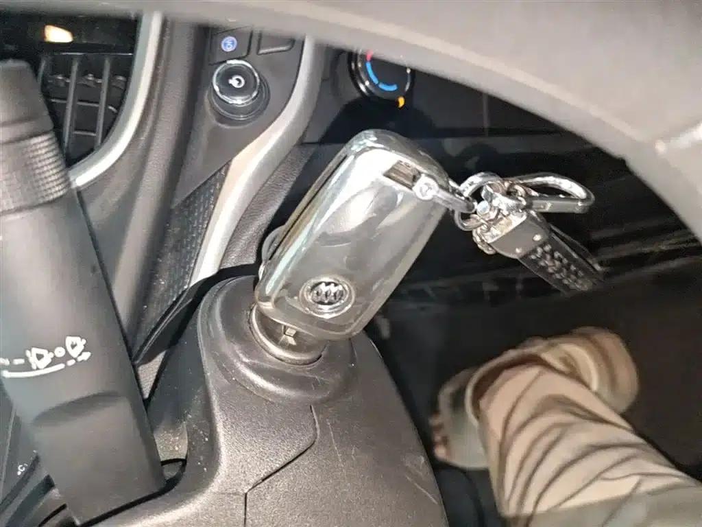 Buick Excelle 2021 Facelift Classic 1.5L Automatic Elite — миниатюра 9