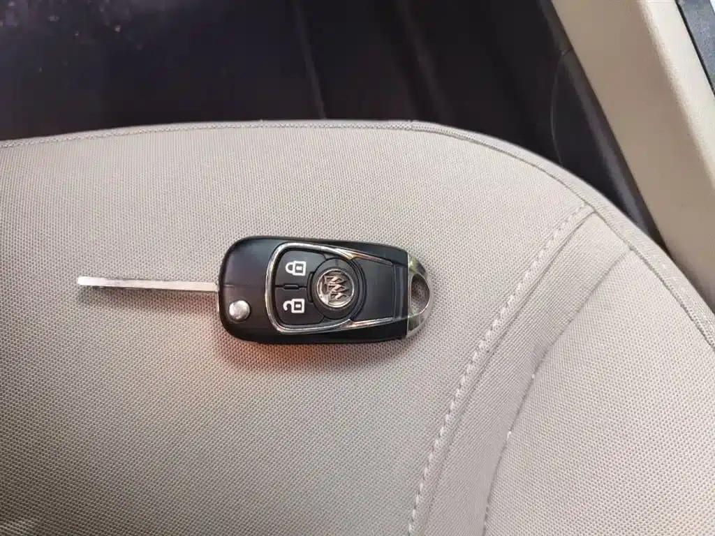 Buick Excelle 2016 15N Automatic Entry-Level Model — миниатюра 12