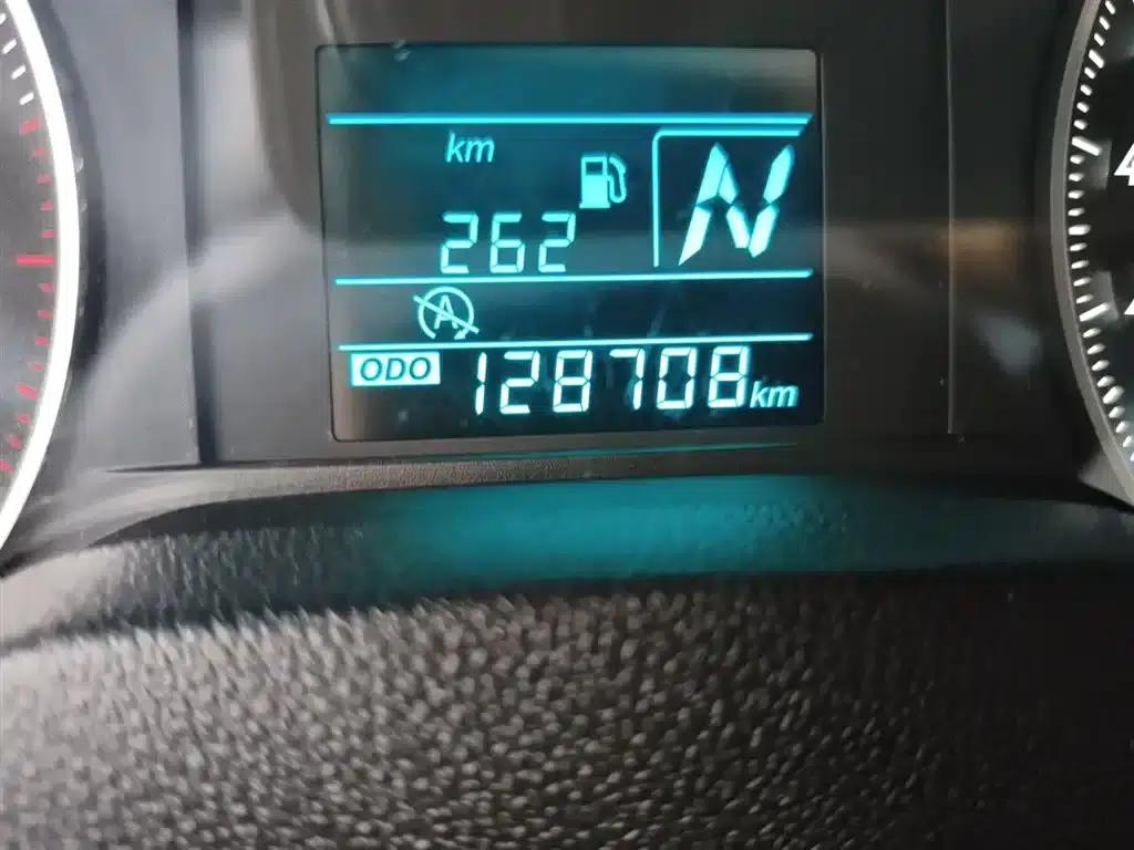 Buick Excelle 2016 15N Automatic Entry-Level Model — миниатюра 5