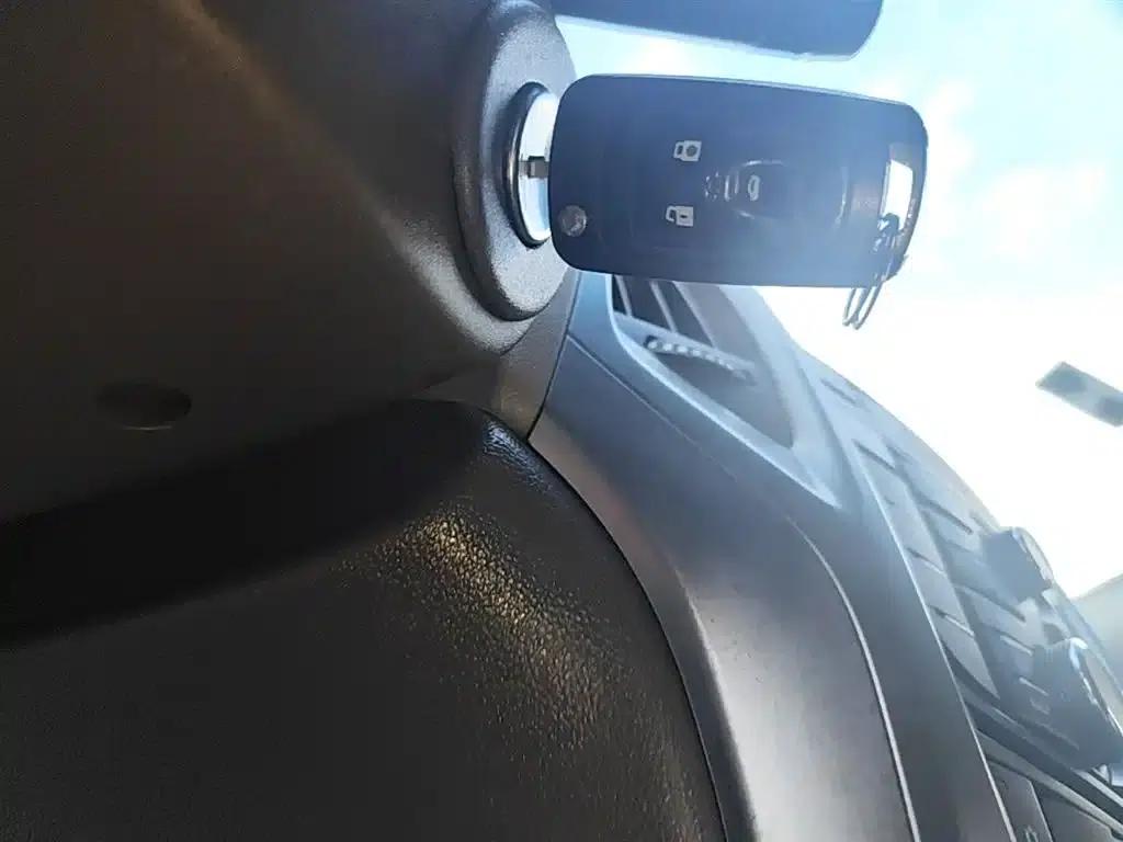 Buick Excelle GT 1.6L Manual Comfort Edition (2013) — миниатюра 9