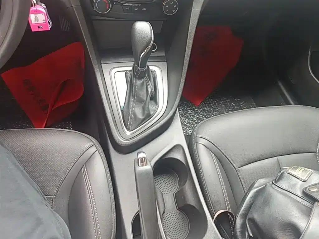 Buick Excelle 2021 Facelift Classic 1.5L Automatic Elite — миниатюра 14