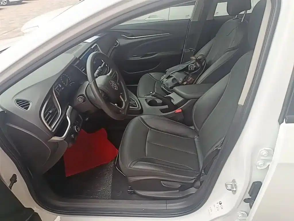 Buick Excelle 2021 Facelift Classic 1.5L Automatic Elite — миниатюра 15