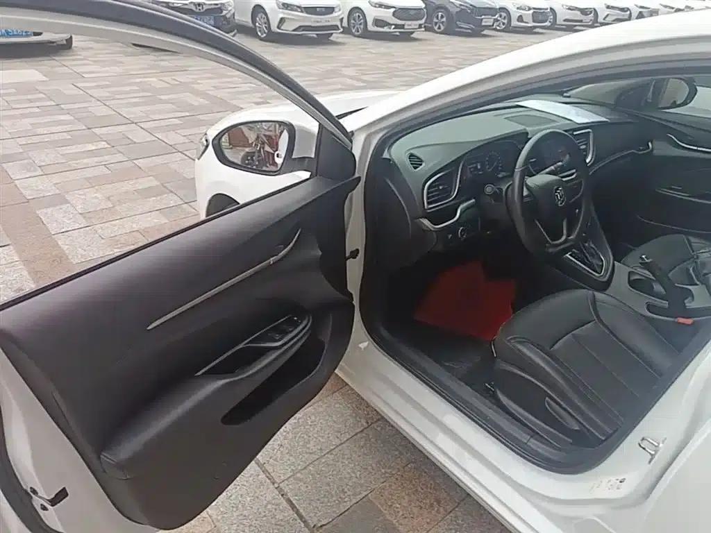 Buick Excelle 2021 Facelift Classic 1.5L Automatic Elite — миниатюра 16